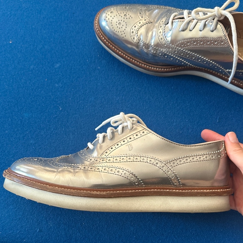 TOD'S Women’s Silver Brogue Shoes - Picture 2 of 8